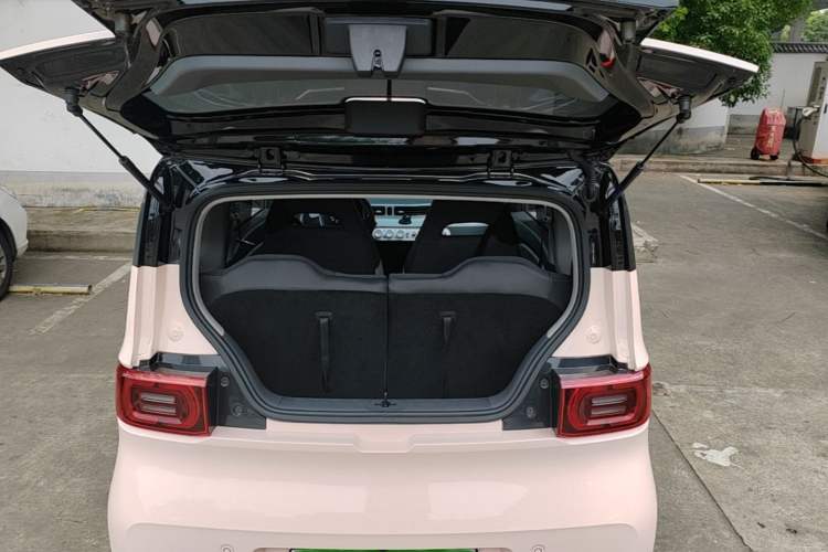 Used Wuling Hongguang MINIEV 2021 Macaron Fashion Model Lithium Iron Phosphate Trunk