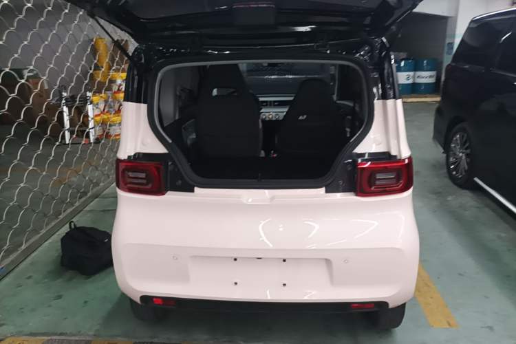 Used Wuling Hongguang MINIEV 2021 Macaron Premium Model – Lithium Iron Phosphate Trunk