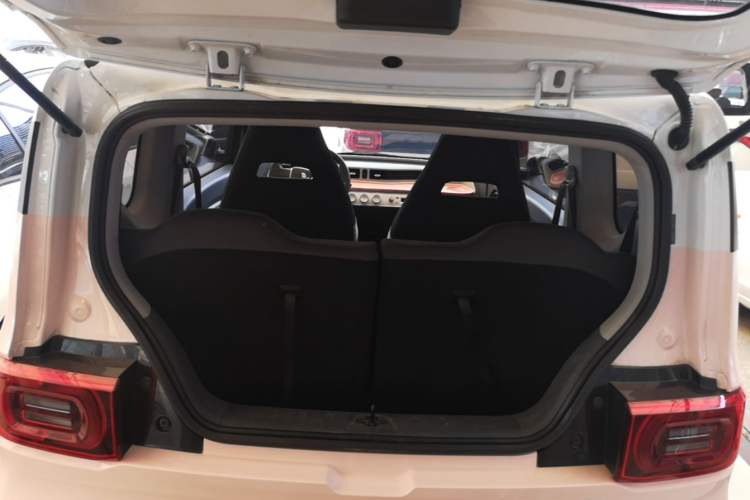 Used Wuling Hongguang MINIEV 2021 Macaron Premium Model – Lithium Iron Phosphate Trunk