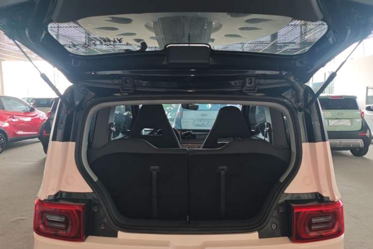 Used Wuling Hongguang MINIEV 2021 Macaron Premium Model – Lithium Iron Phosphate Trunk