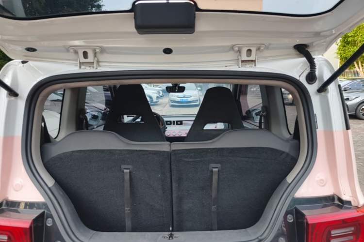Used Wuling Hongguang MINIEV 2021 Macaron Premium Model – Lithium Iron Phosphate Trunk