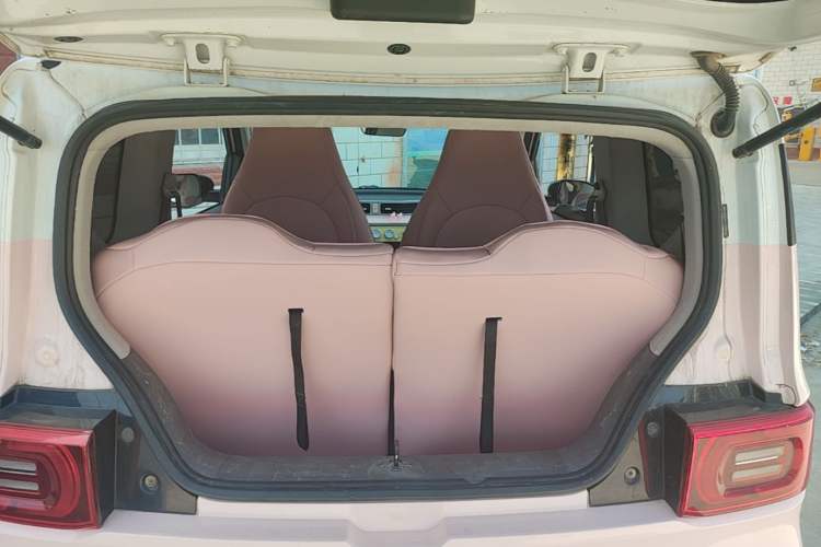 Used Wuling Hongguang MINIEV 2021 Macaron Fashion Edition Lithium-Ion Battery Trunk