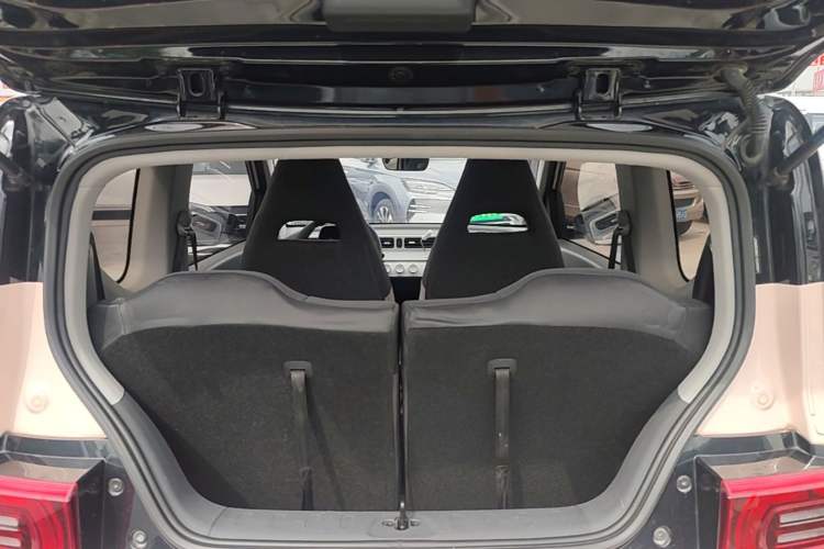 Used Wuling Hongguang MINIEV 2021 Macaron Fashion Edition Lithium-Ion Battery Trunk