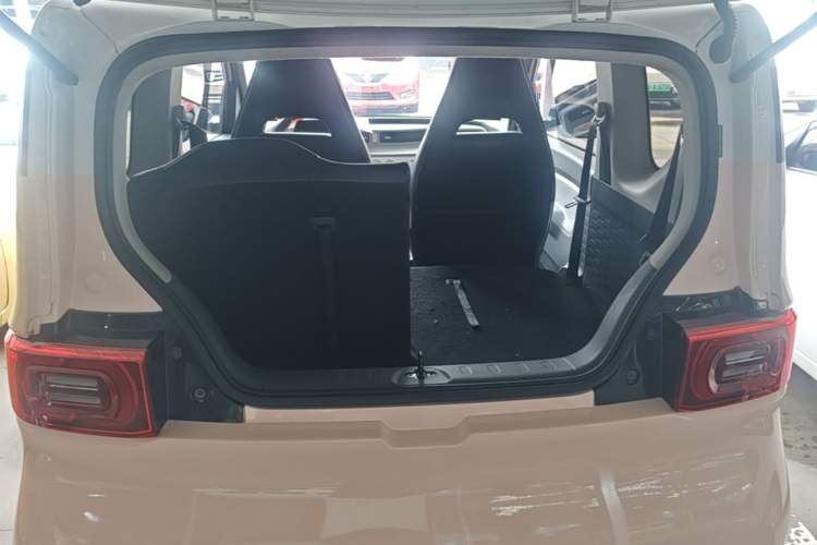 Used Wuling Hongguang MINIEV 2021 Macaron Fashion Edition Lithium-Ion Battery Trunk