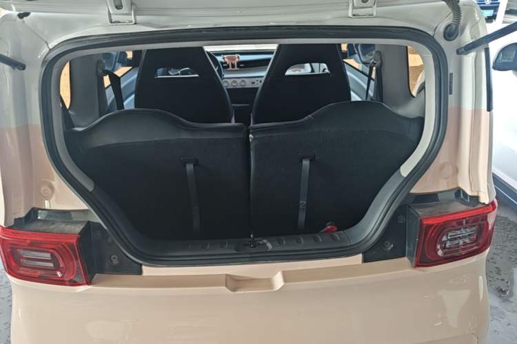 Used Wuling Hongguang MINIEV 2021 Macaron Premium Model – Lithium Iron Phosphate Trunk