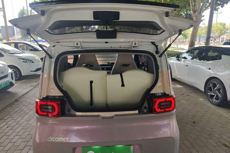 Used Wuling Hongguang MINIEV 2021 Macaron Premium Model – Lithium Iron Phosphate Trunk