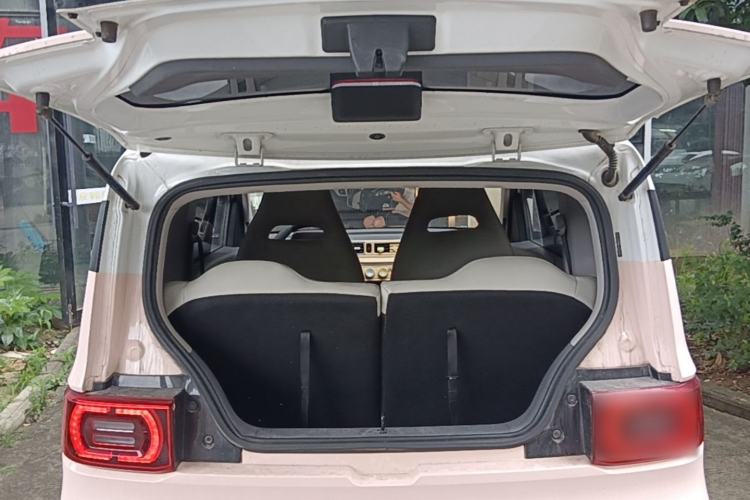 Used Wuling Hongguang MINIEV 2021 Macaron Sandwich Model 120 km Lithium Iron Phosphate Trunk
