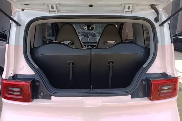 Used Wuling Hongguang MINIEV 2021 Macaron Premium Model – Lithium Iron Phosphate Trunk