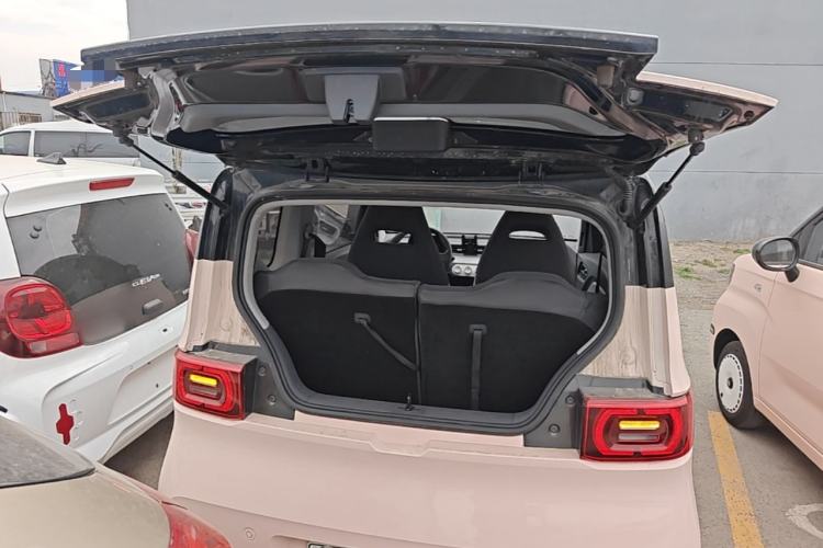 Used Wuling Hongguang MINIEV 2021 Macaron Fashion Model Lithium Iron Phosphate Trunk