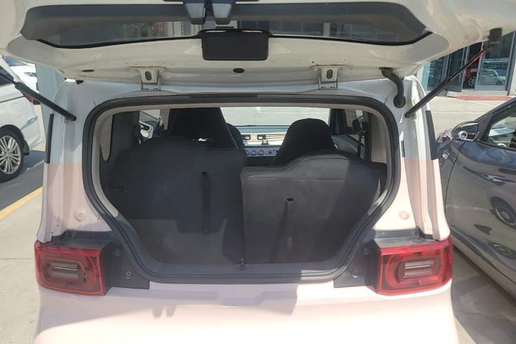Used Wuling Hongguang MINIEV 2021 Macaron Fashion Edition Lithium-Ion Battery Trunk