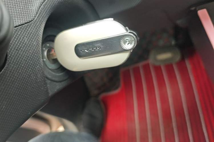 Used Wuling Hongguang MINIEV 2021 Macaron Premium Model – Lithium Iron Phosphate Vehicle Key