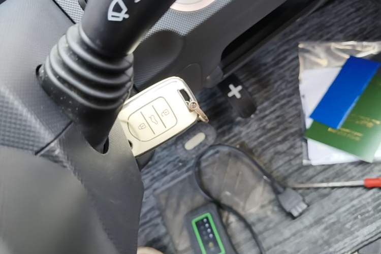 Used Wuling Hongguang MINIEV 2021 Macaron Premium Model – Lithium Iron Phosphate Vehicle Key