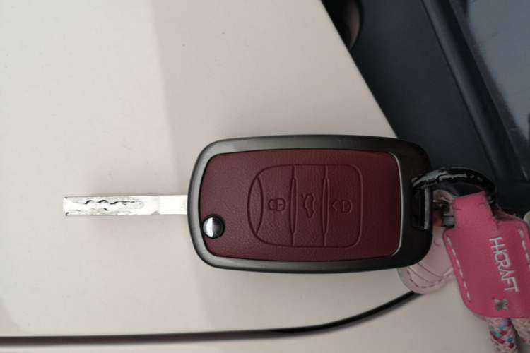 Used Wuling Hongguang MINIEV 2021 Macaron Premium Model – Lithium Iron Phosphate Vehicle Key