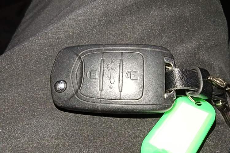 Used Wuling Hongguang MINIEV 2021 Macaron Premium Model – Lithium Iron Phosphate Vehicle Key