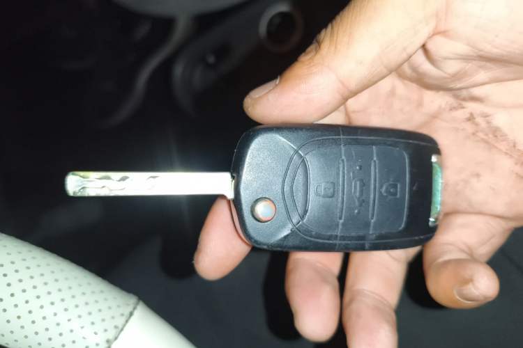 Used Wuling Hongguang MINIEV 2021 Macaron Premium Model – Lithium Iron Phosphate Vehicle Key