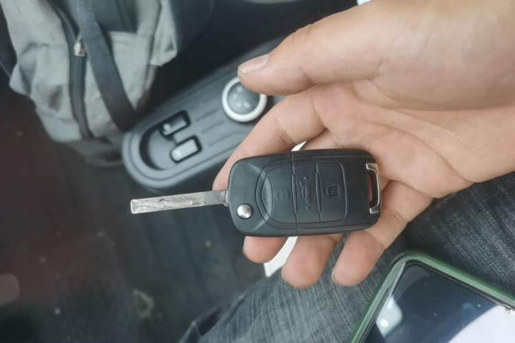 Used Wuling Hongguang MINIEV 2021 Macaron Premium Model – Lithium Iron Phosphate Vehicle Key