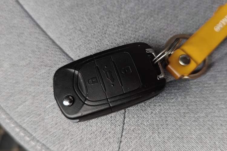 Used Wuling Hongguang MINIEV 2021 Macaron Premium Model – Lithium-NMC Vehicle Key