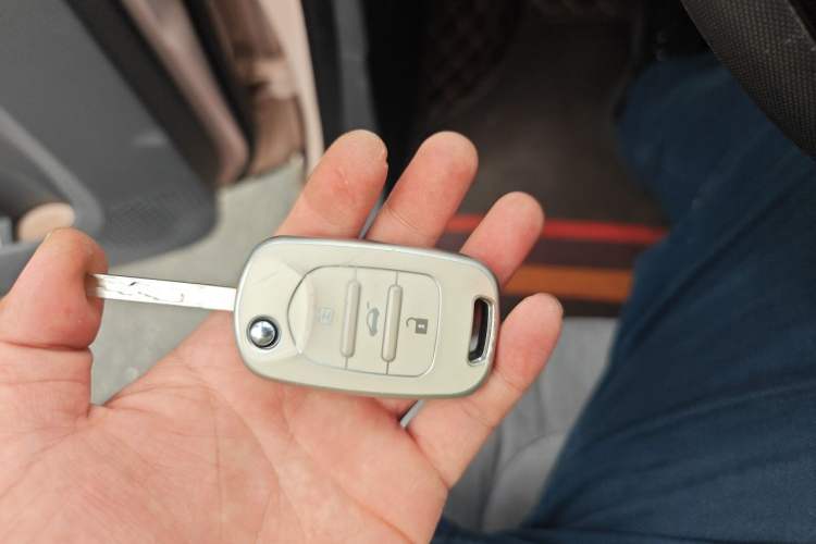 Used Wuling Hongguang MINIEV 2021 Macaron Premium Model – Lithium Iron Phosphate Vehicle Key