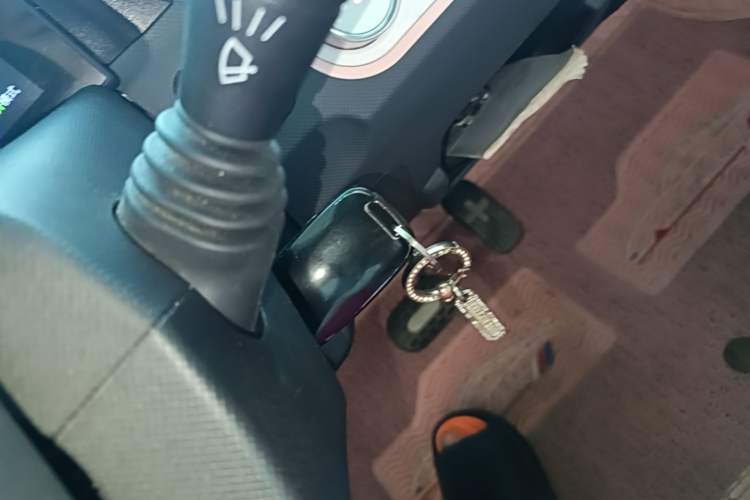 Used Wuling Hongguang MINIEV 2021 Macaron Premium Model – Lithium-NMC Vehicle Key