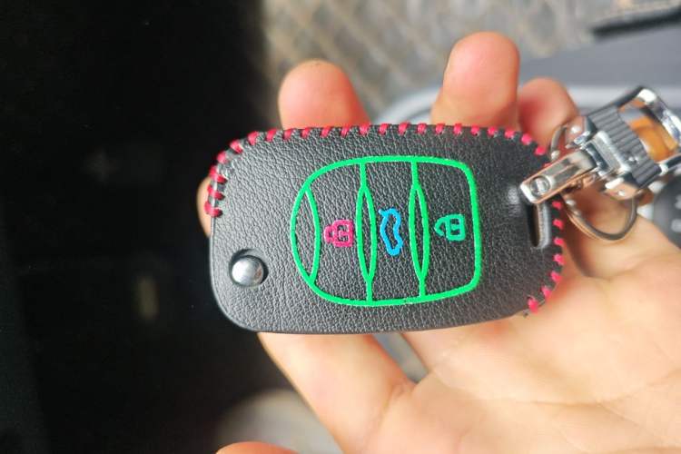 Used Wuling Hongguang MINIEV 2021 Macaron Premium Model – Lithium-NMC Vehicle Key