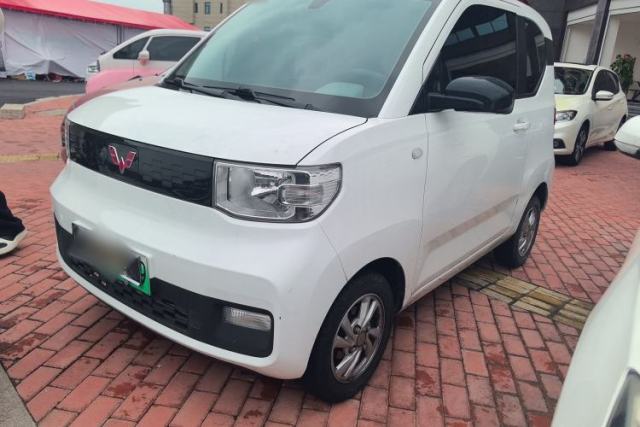 Used Wuling Hongguang MINIEV 2021 Macaron Sandwich Model 120 km Lithium Iron Phosphate