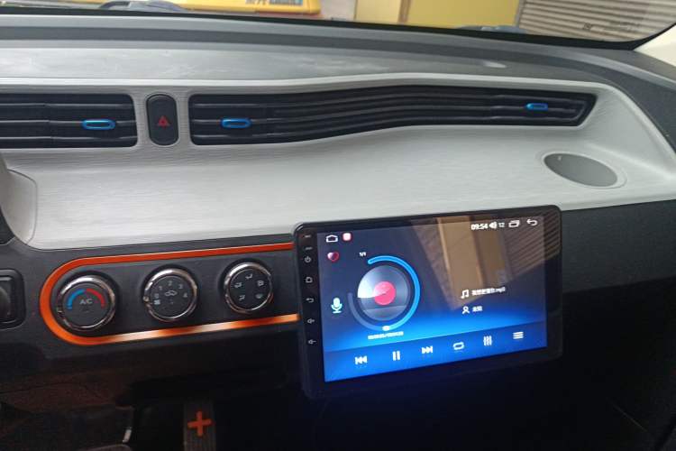 Used Wuling Hongguang MINIEV 2021 Macaron Premium Model – Lithium Iron Phosphate Audio And AC Panel
