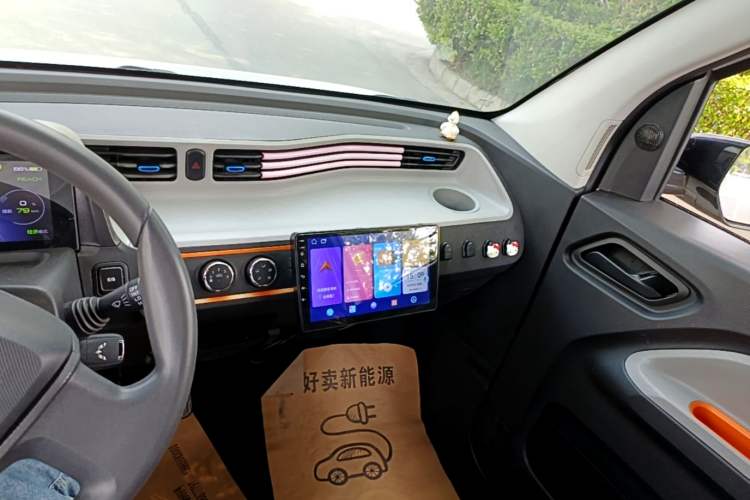Used Wuling Hongguang MINIEV 2021 Macaron Fashion Model Lithium Iron Phosphate Audio And AC Panel