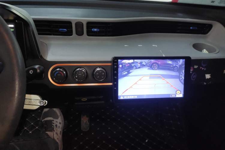 Used Wuling Hongguang MINIEV 2021 Macaron Premium Model – Lithium Iron Phosphate Audio And AC Panel