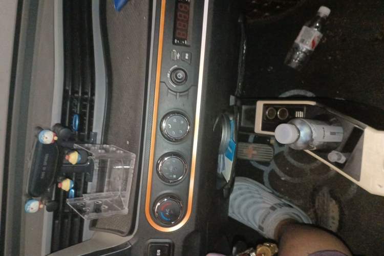 Used Wuling Hongguang MINIEV 2021 Macaron Fashion Model Lithium Iron Phosphate Audio And AC Panel