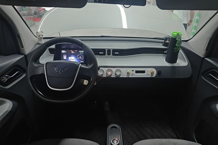 Used Wuling Hongguang MINIEV 2021 Macaron Premium Model – Lithium-NMC Center Console