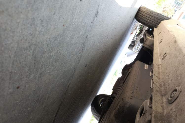 Used Wuling Hongguang MINIEV 2021 Macaron Fashion Model Lithium Iron Phosphate Chassis Front Right