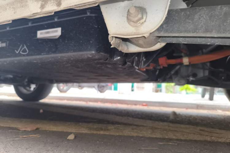 Used Wuling Hongguang MINIEV 2021 Macaron Fashion Edition Lithium-Ion Battery Chassis Rear Left