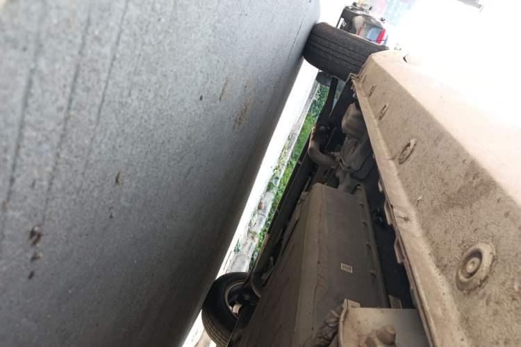 Used Wuling Hongguang MINIEV 2021 Macaron Fashion Model Lithium Iron Phosphate Chassis Rear Left
