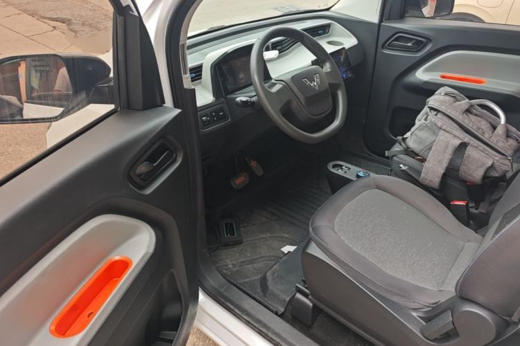 Used Wuling Hongguang MINIEV 2021 Macaron Fashion Edition Lithium-Ion Battery Driver Seat