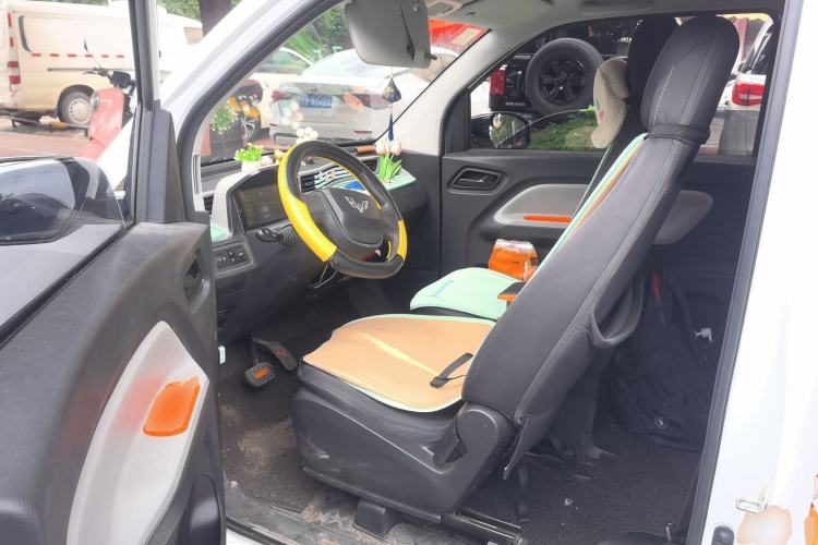 Used Wuling Hongguang MINIEV 2021 Macaron Premium Model – Lithium Iron Phosphate Driver Seat