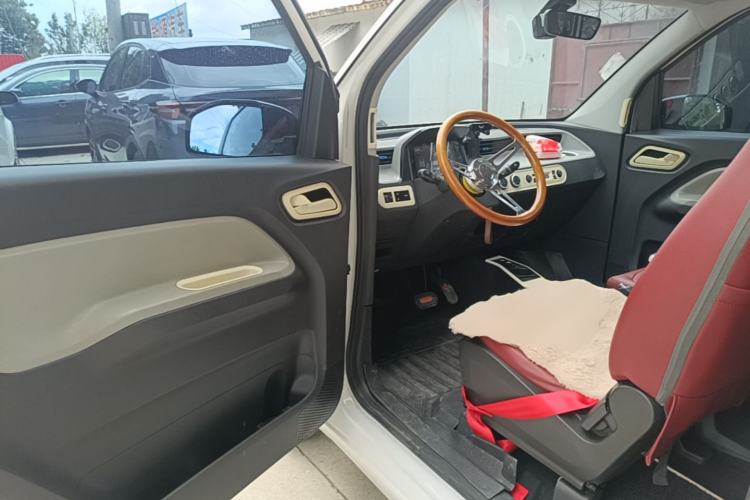 Used Wuling Hongguang MINIEV 2021 Macaron Fashion Model Lithium Iron Phosphate Driver Seat