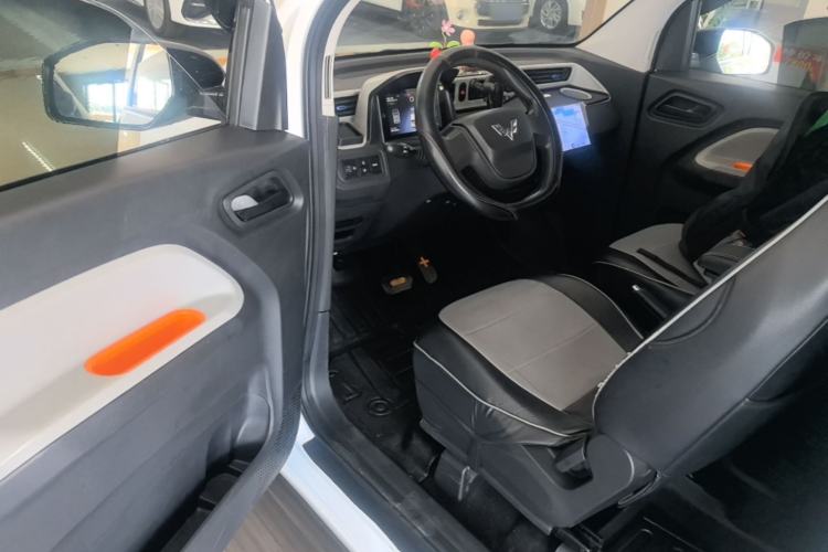 Used Wuling Hongguang MINIEV 2021 Macaron Fashion Model Lithium Iron Phosphate Driver Seat