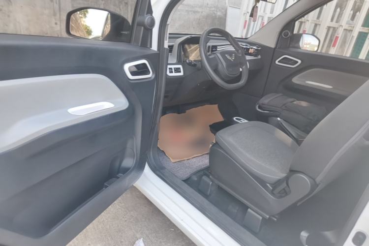 Used Wuling Hongguang MINIEV 2021 Macaron Premium Model – Lithium Iron Phosphate Driver Seat