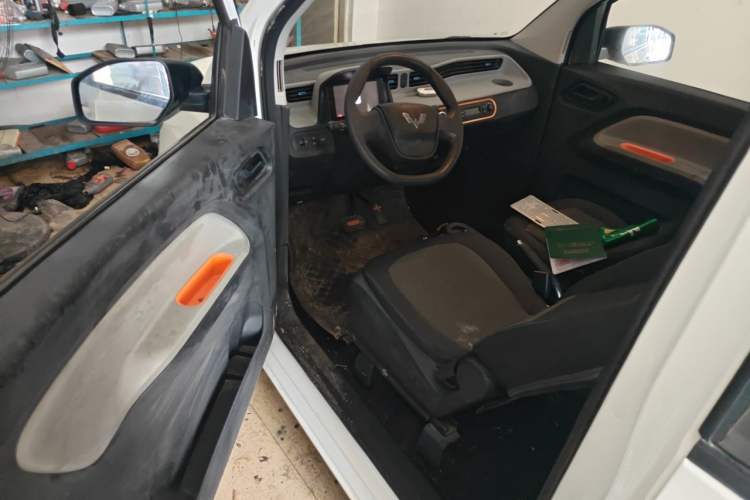 Used Wuling Hongguang MINIEV 2021 Macaron Premium Model – Lithium-NMC Driver Seat