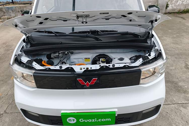 Used Wuling Hongguang MINIEV 2021 Macaron Fashion Edition Lithium-Ion Battery Engine Bay