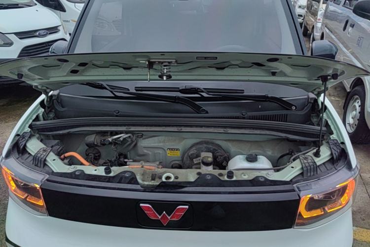 Used Wuling Hongguang MINIEV 2021 Macaron Fashion Edition Lithium-Ion Battery Engine Bay