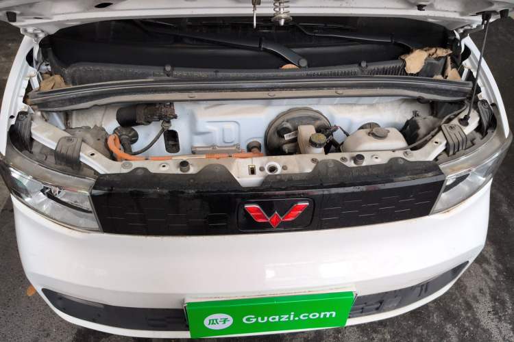 Used Wuling Hongguang MINIEV 2021 Macaron Fashion Edition Lithium-Ion Battery Engine Bay