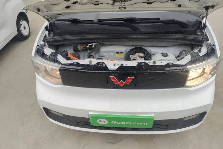Used Wuling Hongguang MINIEV 2021 Macaron Sandwich Model 120 km Lithium Iron Phosphate Engine Bay