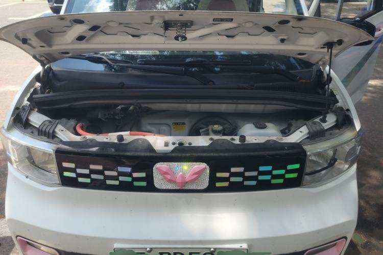Used Wuling Hongguang MINIEV 2021 Macaron Fashion Edition Lithium-Ion Battery Engine Bay