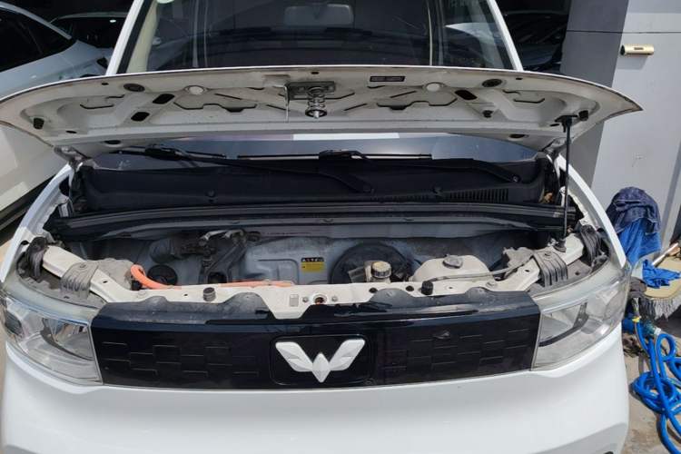 Used Wuling Hongguang MINIEV 2021 Macaron Premium Model – Lithium Iron Phosphate Engine Bay