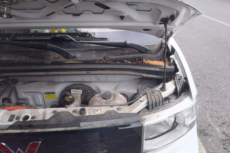 Used Wuling Hongguang MINIEV 2021 Macaron Premium Model – Lithium Iron Phosphate Engine Bay Left