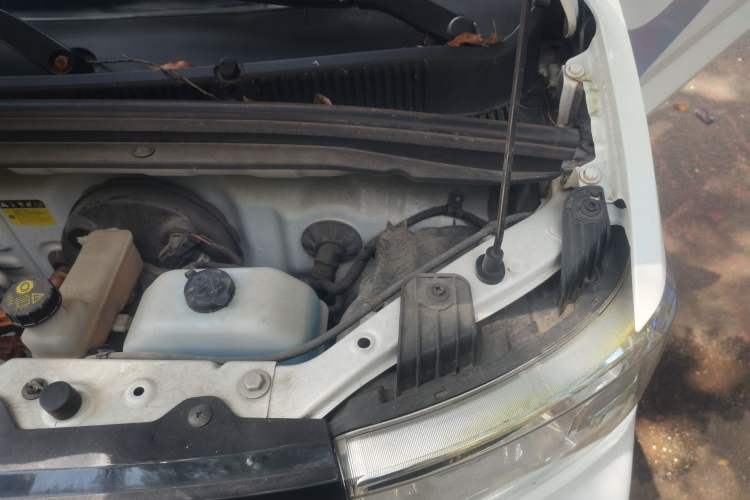 Used Wuling Hongguang MINIEV 2021 Macaron Fashion Edition Lithium-Ion Battery Engine Bay Left