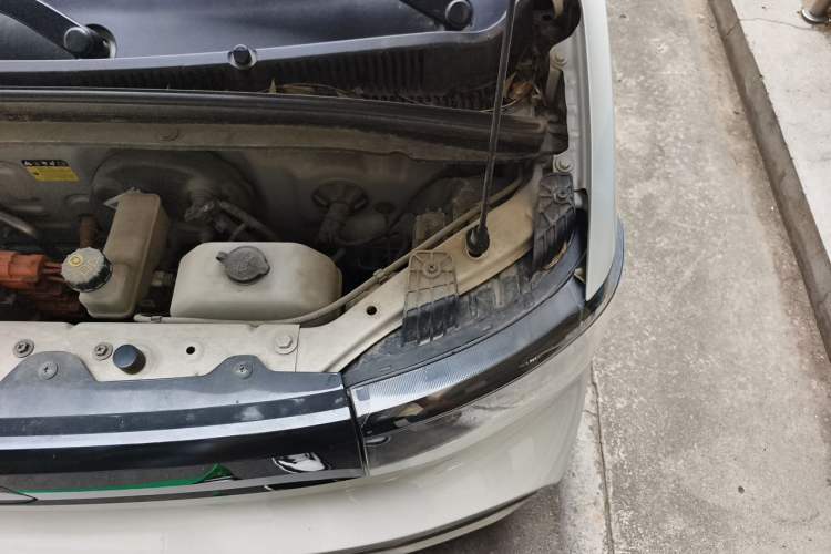 Used Wuling Hongguang MINIEV 2021 Macaron Premium Model – Lithium Iron Phosphate Engine Bay Left