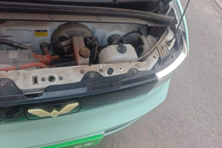 Used Wuling Hongguang MINIEV 2021 Macaron Fashion Edition Lithium-Ion Battery Engine Bay Left