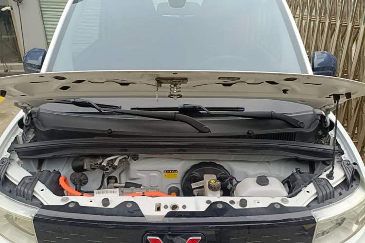 Used Wuling Hongguang MINIEV 2021 Macaron Premium Model – Lithium Iron Phosphate Engine Bay